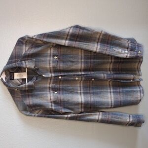 Patagonia Organic Cotton Button Down Men's Shirt